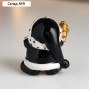Сувенир керамика "Дедушка Мороз, чёрный кафтан и колпак в горох, золотая ёлочка" 7,8х7х6 см
